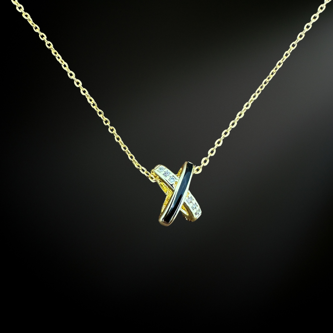 Kiss Necklace