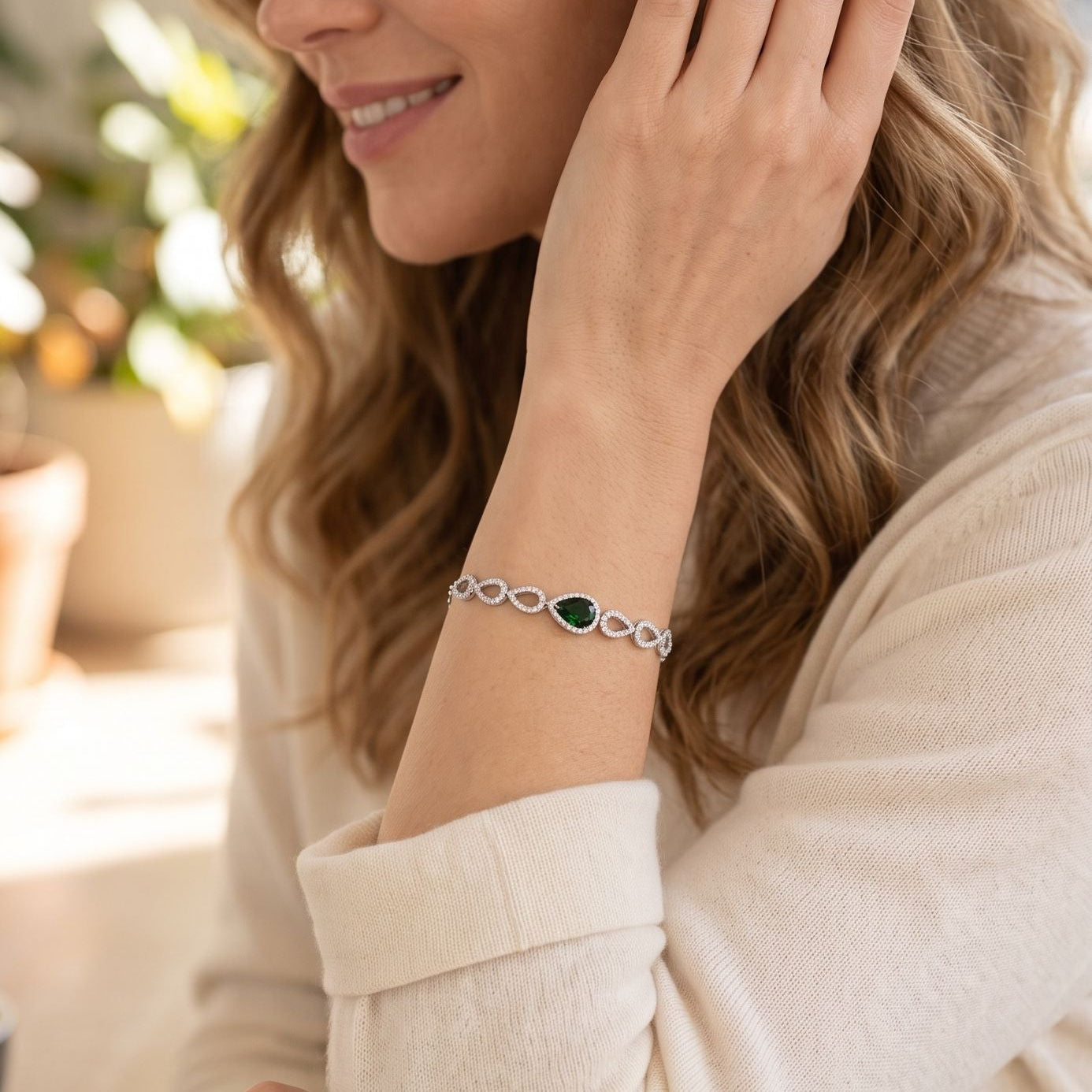 Aura Teardrop Bracelet