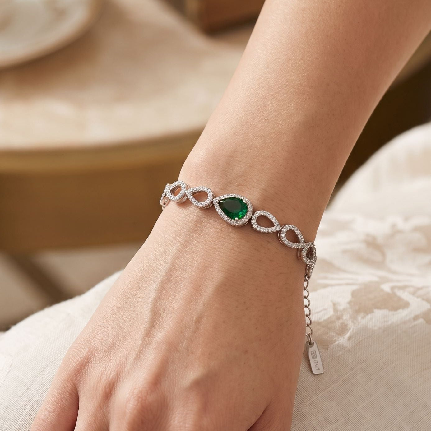 Aura Teardrop Bracelet