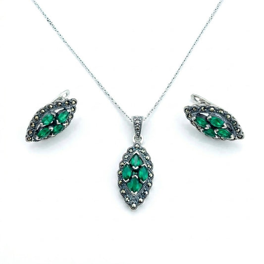 Emerald Antique Set